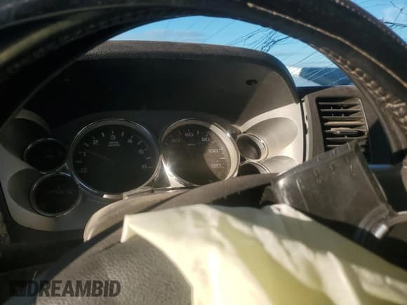 ✅ 2007 Chevrolet Silverado 2500HD 1LT • VIN: 1GCHK23K97F507492 • Лот: 82319905. Опубликован ранее на Copart с пробегом Не указан. Бесплатный доступ к архиву аукционных продаж из США и подробный отчёт об истории автомобиля на DreamBid. Изображение 9.