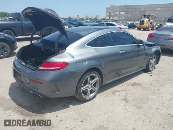 ✅ 2017 Mercedes-Benz C 300 • VIN: WDDWJ4JB1HF425322 • Lot: 42499585. Listed on IAAI with 43,968 mi. Free auction sales archive from the USA and detailed vehicle history report at DreamBid. Image 4.