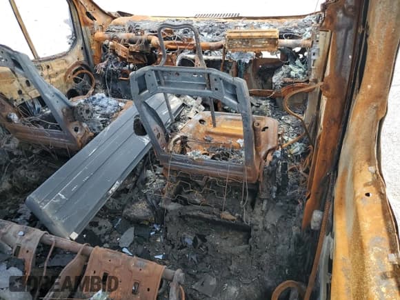 ✅ 2020 Ford Transit Passenger XL • VIN: 1FBAX2XGXLKA08747 • Лот: 66141634. Опубликован ранее на Copart с пробегом Не указан. Бесплатный доступ к архиву аукционных продаж из США и подробный отчёт об истории автомобиля на DreamBid. Изображение 8.