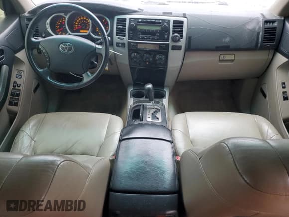 ✅ 2005 Toyota 4Runner Limited • VIN: JTEZT17R758007198 • Lot: 68125885. Listed on Copart with 263,487 mi. Free auction sales archive from the USA and detailed vehicle history report at DreamBid. Image 8.