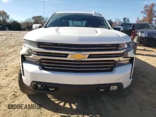 ✅ 2020 Chevrolet Silverado 1500 High Country • VIN: 1GCUYHET5LZ152688 • Lot: 82364784. Wystawiony na Copart z przebiegiem 131 276 mil. Bezpłatny archiwum sprzedaży aukcyjnych z USA i szczegółowy raport historii pojazdu na DreamBid. Zdjęcie 5.