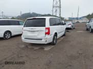 ✅ 2014 Chrysler Town & Country Touring L • VIN: 2C4RC1CG2ER234134 • Lot: 43387697. Listed on IAAI with 141,497 mi. Free auction sales archive from the USA and detailed vehicle history report at DreamBid. Image 4.