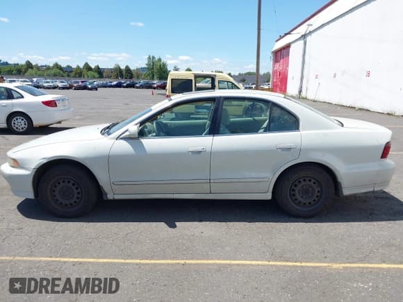 ✅ 2000 Mitsubishi Galant ES • VIN: 4A3AA46G9YE087521 • Лот: 42652219. Опубликован ранее на IAAI с пробегом 184 205 миль. Бесплатный доступ к архиву аукционных продаж из США и подробный отчёт об истории автомобиля на DreamBid. Изображение 14.