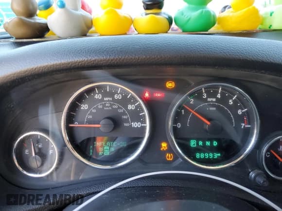 ✅ 2017 Jeep Wrangler Unlimited Sahara • VIN: 1C4BJWEG6HL627648 • Lot: 92383305. Listed on Copart with 88,993 mi. Free auction sales archive from the USA and detailed vehicle history report at DreamBid. Image 9.