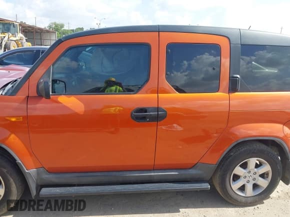 ✅ 2011 Honda Element EX • VIN: 5J6YH1H7XBL001560 • Лот: 42838134. Опубликован ранее на IAAI с пробегом 188 548 миль. Бесплатный доступ к архиву аукционных продаж из США и подробный отчёт об истории автомобиля на DreamBid. Изображение 15.