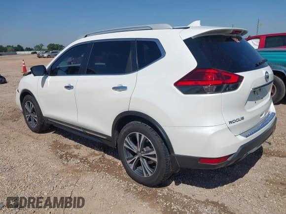 ✅ 2017 Nissan Rogue SV • VIN: 5N1AT2MT5HC889167 • Lot: 42046049. Listed on IAAI with 185,540 mi. Free auction sales archive from the USA and detailed vehicle history report at DreamBid. Image 3.