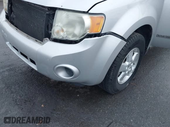 ✅ 2008 Ford Escape XLS • VIN: 1FMCU02Z18KC16304 • Lot: 41421555. Listed on IAAI with 172,985 mi. Free auction sales archive from the USA and detailed vehicle history report at DreamBid. Image 6.