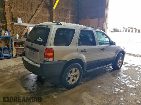 ✅ 2006 Ford Escape XLT • VIN: 1FMCU93116KC71636 • Лот: 95442715. Опубликован ранее на Copart с пробегом 148 152 миль. Бесплатный доступ к архиву аукционных продаж из США и подробный отчёт об истории автомобиля на DreamBid. Изображение 3.