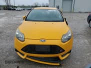 ✅ 2014 Ford Focus ST • VIN: 1FADP3L96EL267468 • Lot: 51706265. Wystawiony na Copart z przebiegiem Nie podano. Bezpłatny archiwum sprzedaży aukcyjnych z USA i szczegółowy raport historii pojazdu na DreamBid. Zdjęcie 5.