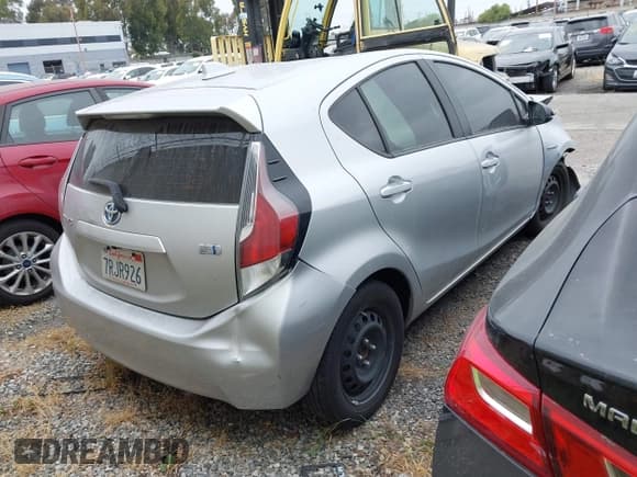 ✅ 2016 Toyota Prius One • VIN: JTDKDTB36G1120301 • Lot: 41578429. Listed on IAAI with 186,479 mi. Free auction sales archive from the USA and detailed vehicle history report at DreamBid. Image 4.