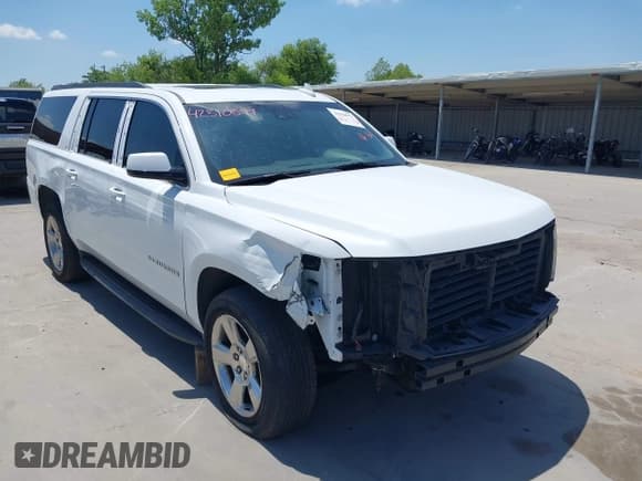 ✅ 2020 Chevrolet Suburban LT • VIN: 1GNSCHKC6LR287101 • Lot: 42310577. Wystawiony na IAAI z przebiegiem 79 903 mil. Bezpłatny archiwum sprzedaży aukcyjnych z USA i szczegółowy raport historii pojazdu na DreamBid. Zdjęcie 1.