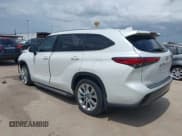 ✅ 2023 Toyota Highlander L • VIN: 5TDKDRAH4PS032141 • Lot: 42476982. Listed on IAAI with 24,327 mi. Free auction sales archive from the USA and detailed vehicle history report at DreamBid. Image 3.