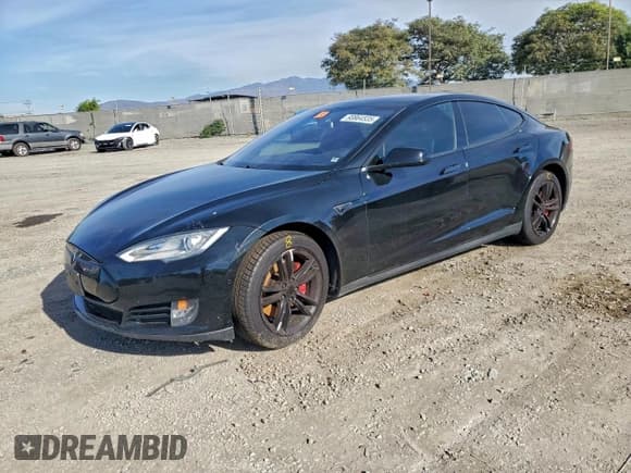 ✅ 2014 Tesla Model S 60 • VIN: 5YJSA1H11EFP49505 • Лот: 93864535. Опубликован ранее на Copart с пробегом 158 146 миль. Бесплатный доступ к архиву аукционных продаж из США и подробный отчёт об истории автомобиля на DreamBid. Изображение 1.