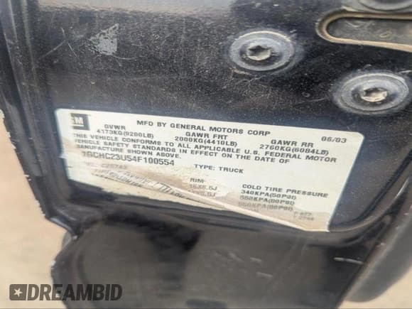 ✅ 2004 Chevrolet Silverado 2500HD LS • VIN: 1GCHC23U54F100554 • Лот: 41620746. Опубликован ранее на IAAI с пробегом Не указан. Бесплатный доступ к архиву аукционных продаж из США и подробный отчёт об истории автомобиля на DreamBid. Изображение 4.