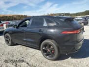 ✅ 2017 Jaguar F-Pace S • VIN: SADCM2BVXHA088233 • Lot: 92867585. Wystawiony na Copart z przebiegiem 102 650 mil. Bezpłatny archiwum sprzedaży aukcyjnych z USA i szczegółowy raport historii pojazdu na DreamBid. Zdjęcie 2.