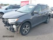 ✅ 2018 Toyota RAV4 XLE • VIN: JTMRFREV2JJ231749 • Лот: 43599708. Опубликован ранее на IAAI с пробегом 103 224 миль. Бесплатный доступ к архиву аукционных продаж из США и подробный отчёт об истории автомобиля на DreamBid. Изображение 19.
