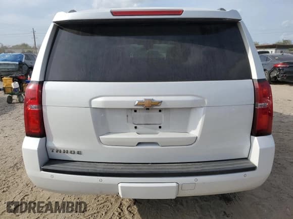 ✅ 2017 Chevrolet Tahoe LT • VIN: 1GNSCBKC6HR128115 • Лот: 82762145. Опубликован ранее на Copart с пробегом 95 088 миль. Бесплатный доступ к архиву аукционных продаж из США и подробный отчёт об истории автомобиля на DreamBid. Изображение 6.