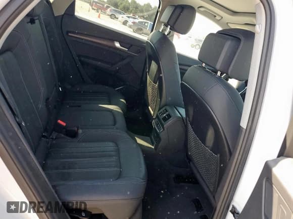 ✅ 2023 Audi Q5 Premium • VIN: WA1ABAFY4P2010864 • Lot: 80744625. Wystawiony na Copart z przebiegiem 28 416 mil. Bezpłatny archiwum sprzedaży aukcyjnych z USA i szczegółowy raport historii pojazdu na DreamBid. Zdjęcie 11.