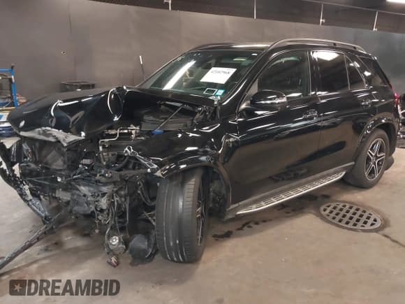 ✅ 2024 Mercedes-Benz GLE 53 AMG • VIN: 4JGFB6BB0RB194435 • Лот: 42102968. Опубликован ранее на IAAI с пробегом 32 644 миль. Бесплатный доступ к архиву аукционных продаж из США и подробный отчёт об истории автомобиля на DreamBid. Изображение 19.