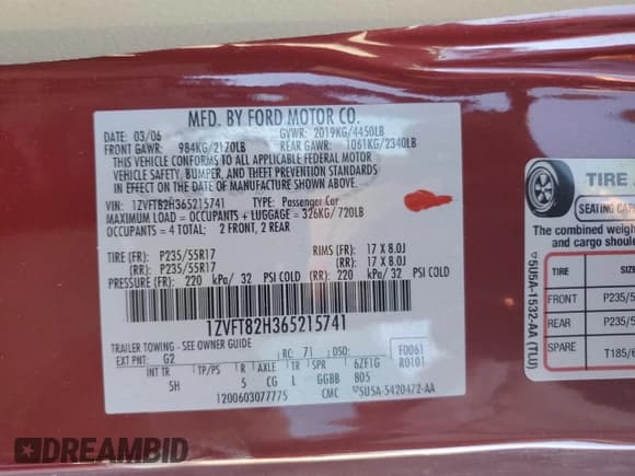 ✅ 2006 Ford Mustang GT Deluxe • VIN: 1ZVFT82H365215741 • Лот: 82448915. Опубликован ранее на Copart с пробегом 98 674 миль. Бесплатный доступ к архиву аукционных продаж из США и подробный отчёт об истории автомобиля на DreamBid. Изображение 12.