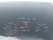 ✅ 2017 Ford F-150 XL • VIN: 1FTMF1E80HKD56985 • Lot: 43636251. Wystawiony na IAAI z przebiegiem 169 726 mil. Bezpłatny archiwum sprzedaży aukcyjnych z USA i szczegółowy raport historii pojazdu na DreamBid. Zdjęcie 7.