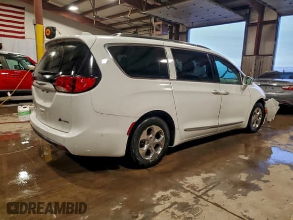 ✅ 2018 Chrysler Pacifica Hybrid Limited • VIN: 2C4RC1N78JR364555 • Lot: 95448865. Wystawiony na Copart z przebiegiem 87 813 mil. Bezpłatny archiwum sprzedaży aukcyjnych z USA i szczegółowy raport historii pojazdu na DreamBid. Zdjęcie 3.