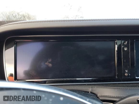 ✅ 2016 Mercedes-Benz S • VIN: WDDUX7GB0GA200142 • Лот: 70882192. Опубликован ранее на Copart с пробегом Не указан. Бесплатный доступ к архиву аукционных продаж из США и подробный отчёт об истории автомобиля на DreamBid. Изображение 9.