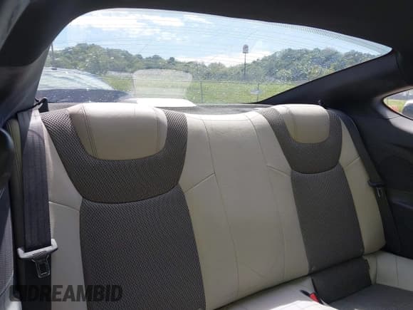 ✅ 2015 Hyundai Genesis Coupe 3.8L Base • VIN: KMHHT6KJ4FU130749 • Lot: 42190148. Listed on IAAI with 101,922 mi. Free auction sales archive from the USA and detailed vehicle history report at DreamBid. Image 8.