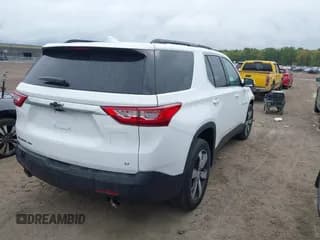 ✅ 2020 Chevrolet Traverse LT • VIN: 1GNEVHKW1LJ300157 • Lot: 43360072. Wystawiony na IAAI z przebiegiem 76 992 mil. Bezpłatny archiwum sprzedaży aukcyjnych z USA i szczegółowy raport historii pojazdu na DreamBid. Zdjęcie 4.