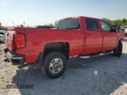✅ 2018 Chevrolet Silverado 2500HD LT • VIN: 1GC1KVEG3JF271800 • Lot: 62878395. Wystawiony na Copart z przebiegiem 51 992 mil. Bezpłatny archiwum sprzedaży aukcyjnych z USA i szczegółowy raport historii pojazdu na DreamBid. Zdjęcie 3.