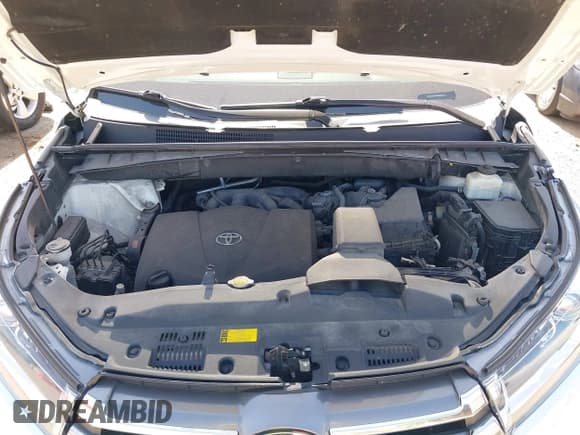 ✅ 2017 Toyota Highlander Limited • VIN: 5TDDZRFH9HS356688 • Lot: 42570577. Listed on IAAI with 86,764 mi. Free auction sales archive from the USA and detailed vehicle history report at DreamBid. Image 10.