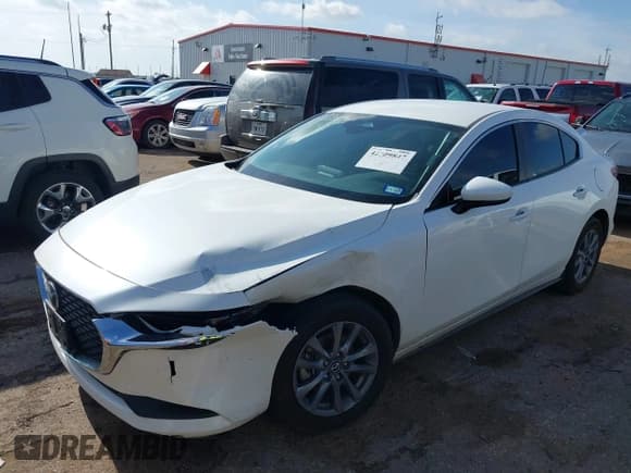 ✅ 2025 Mazda 3 S • VIN: 3MZBPAAM1SM457473 • Lot: 42579847. Listed on IAAI with 13,903 mi. Free auction sales archive from the USA and detailed vehicle history report at DreamBid. Image 17.
