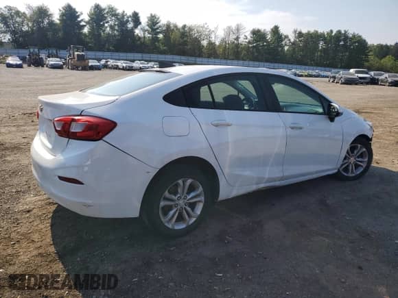 2019 Chevrolet Cruze LS с VIN 1G1BC5SM8K7133668, выставлен на аукционе Copart как лот 80787795 с пробегом 129 704 миль миль и Списание • Salvage title. История ставок и продаж доступна на DreamBid. Изображение 3.