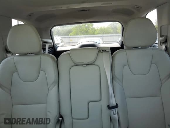 ✅ 2020 Volvo XC90 Momentum • VIN: YV4102PK8L1535807 • Лот: 67077165. Опубликован ранее на Copart с пробегом 48 470 миль. Бесплатный доступ к архиву аукционных продаж из США и подробный отчёт об истории автомобиля на DreamBid. Изображение 10.