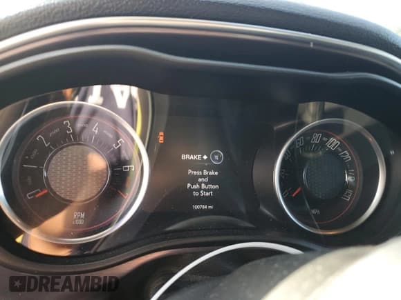 ✅ 2018 Dodge Challenger SXT Plus • VIN: 2C3CDZAG4JH245581 • Lot: 68118064. Wystawiony na Copart z przebiegiem 100 784 mil. Bezpłatny archiwum sprzedaży aukcyjnych z USA i szczegółowy raport historii pojazdu na DreamBid. Zdjęcie 9.