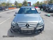 ✅ 2013 Mercedes-Benz C 250 Sport • VIN: WDDGF4HBXDA791251 • Lot: 41917045. Wystawiony na IAAI z przebiegiem 154 014 mil. Bezpłatny archiwum sprzedaży aukcyjnych z USA i szczegółowy raport historii pojazdu na DreamBid. Zdjęcie 13.