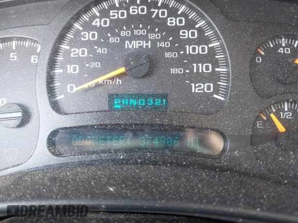 ✅ 2005 Chevrolet Suburban LT • VIN: 3GNEC16Z55G160622 • Лот: 41936772. Опубликован ранее на IAAI с пробегом 374 906 миль. Бесплатный доступ к архиву аукционных продаж из США и подробный отчёт об истории автомобиля на DreamBid. Изображение 7.