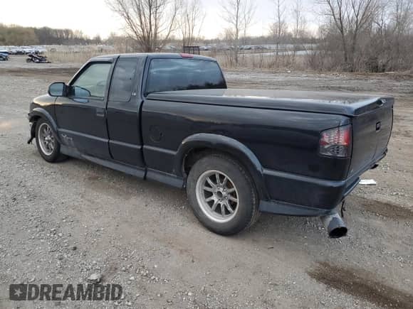 1999 Chevrolet S-10 LS Xtreme с VIN 1GCCS19W2X8176502, выставлен на аукционе Copart как лот 48880055 с пробегом 117 395 миль миль и Списание • Salvage title. История ставок и продаж доступна на DreamBid. Изображение 2.