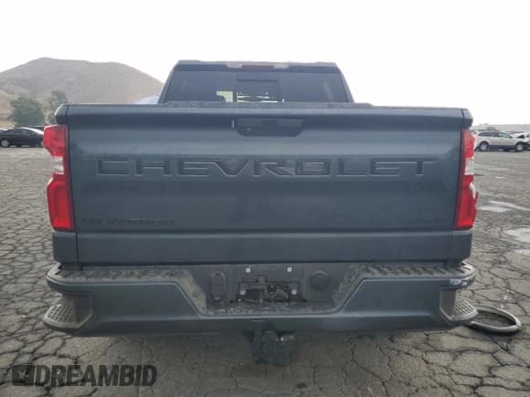 ✅ 2019 Chevrolet Silverado 1500 RST • VIN: 3GCPWDED7KG250821 • Lot: 70314434. Wystawiony na Copart z przebiegiem 60 288 mil. Bezpłatny archiwum sprzedaży aukcyjnych z USA i szczegółowy raport historii pojazdu na DreamBid. Zdjęcie 6.
