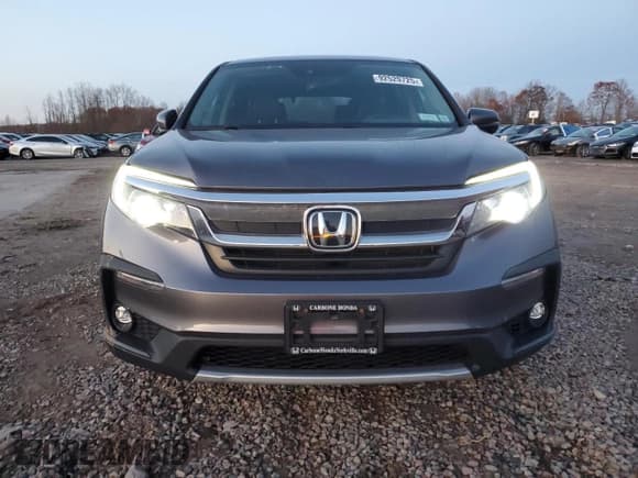 ✅ 2019 Honda Pilot EX-L • VIN: 5FNYF6H54KB052773 • Lot: 92529725. Listed on Copart with 52,825 mi. Free auction sales archive from the USA and detailed vehicle history report at DreamBid. Image 5.