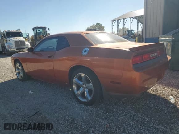 ✅ 2011 Dodge Challenger R/T • VIN: 2B3CJ5DTXBH589991 • Лот: 89894765. Опубликован ранее на Copart с пробегом 206 596 миль. Бесплатный доступ к архиву аукционных продаж из США и подробный отчёт об истории автомобиля на DreamBid. Изображение 2.