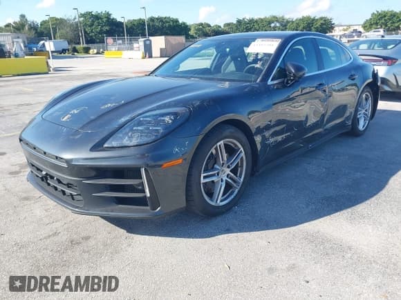 ✅ 2025 Porsche Panamera • VIN: WP0AA2YA4SL000126 • Лот: 43492201. Опубликован ранее на IAAI с пробегом 9 028 миль. Бесплатный доступ к архиву аукционных продаж из США и подробный отчёт об истории автомобиля на DreamBid. Изображение 2.