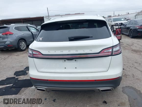 ✅ 2022 Lincoln Nautilus Standard • VIN: 2LMPJ6J9XNBL01263 • Lot: 41613778. Listed on IAAI with 41,549 mi. Free auction sales archive from the USA and detailed vehicle history report at DreamBid. Image 16.