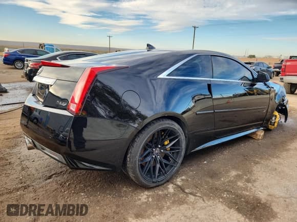 ✅ 2012 Cadillac CTS-V • VIN: 1G6DV1EP3C0137987 • Лот: 92255775. Опубликован ранее на Copart с пробегом 150 105 миль. Бесплатный доступ к архиву аукционных продаж из США и подробный отчёт об истории автомобиля на DreamBid. Изображение 3.