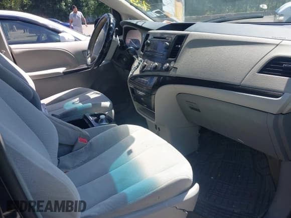 ✅ 2012 Toyota Sienna LE AAS • VIN: 5TDKK3DC1CS254827 • Lot: 42557288. Listed on IAAI with 244,368 mi. Free auction sales archive from the USA and detailed vehicle history report at DreamBid. Image 5.