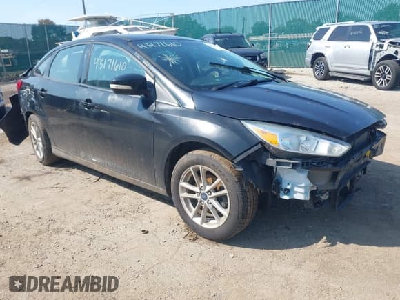 ✅ 2016 Ford Focus SE • VIN: 1FADP3F29GL322285 • Lot: 43171610. Wystawiony na IAAI z przebiegiem 116 427 mil. Bezpłatny archiwum sprzedaży aukcyjnych z USA i szczegółowy raport historii pojazdu na DreamBid. Zdjęcie 1.