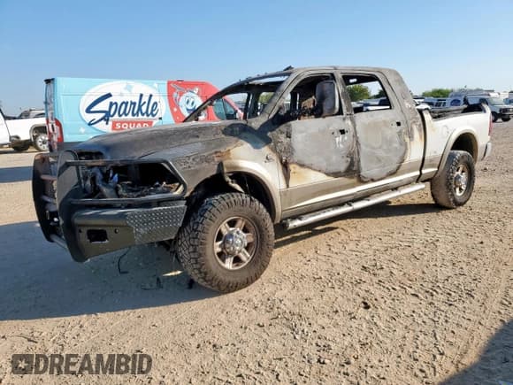 ✅ 2012 Ram 2500 Laramie • VIN: 3C6UD5NL2CG299584 • Lot: 84646745. Wystawiony na Copart z przebiegiem Nie podano. Bezpłatny archiwum sprzedaży aukcyjnych z USA i szczegółowy raport historii pojazdu na DreamBid. Zdjęcie 1.