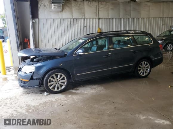 ✅ 2007 Volkswagen Passat 2.0T • VIN: WVWTK73CX7E003572 • Лот: 64676075. Опубликован ранее на Copart с пробегом 154 770 миль. Бесплатный доступ к архиву аукционных продаж из США и подробный отчёт об истории автомобиля на DreamBid. Изображение 1.
