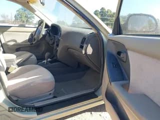 ✅ 2004 Hyundai Elantra GLS • VIN: KMHDN46D14U721703 • Lot: 43436972. Wystawiony na IAAI z przebiegiem 119 274 mil. Bezpłatny archiwum sprzedaży aukcyjnych z USA i szczegółowy raport historii pojazdu na DreamBid. Zdjęcie 5.