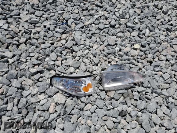 ✅ 1997 Ford Mustang GT • VIN: 1FALP45X2VF151535 • Lot: 53718195. Listed on Copart with 174,352 mi. Free auction sales archive from the USA and detailed vehicle history report at DreamBid. Image 12.